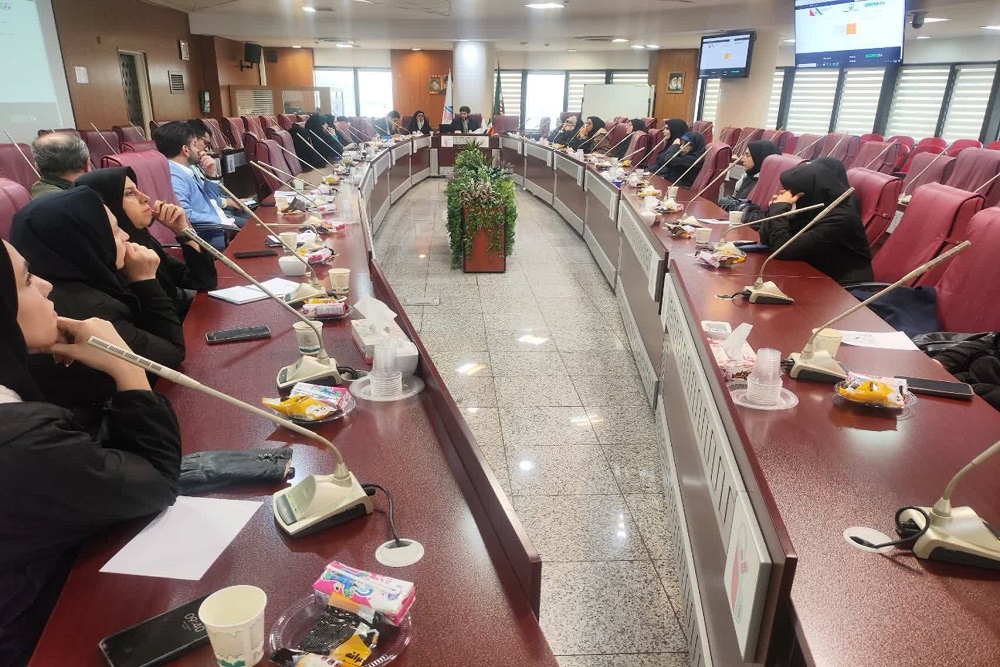 برگزاری جلسه رابطین قرآن در معاونت‌ها، دانشکده‌ها و مراکز تحت‌نظر دانشگاه علوم پزشکی ایران